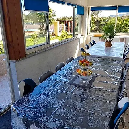 Giorgha 15 Pers 1 Km De La Jardin 5000m2 Hotel