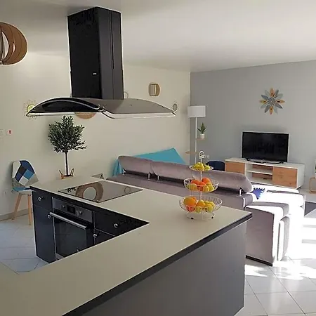 Giorgha 15 Pers 1 Km De La Jardin 5000m2 5*