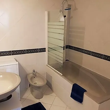 Hotel Giorgha 15 Pers 1 Km De La Jardin 5000m2 Solaro